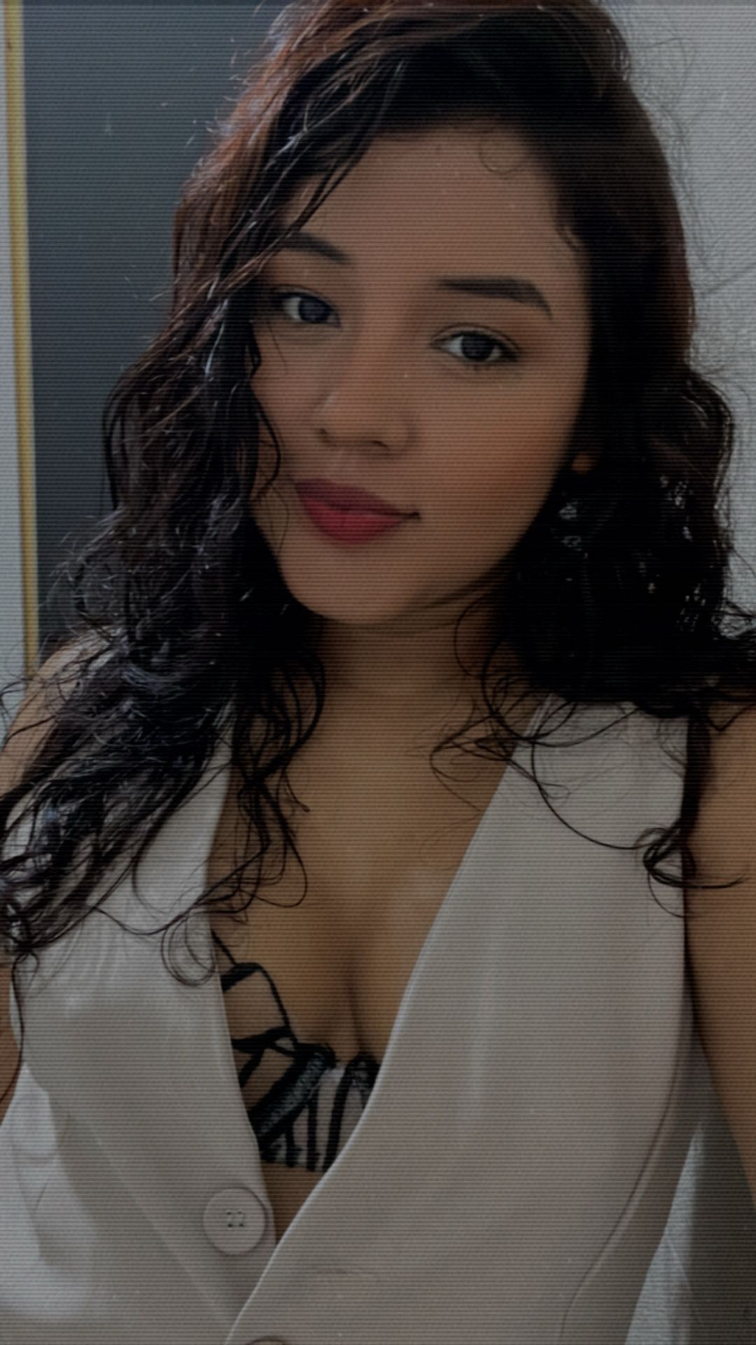 Tays available for random video chat